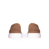 Měkké semišové slip-on boty pro muže.