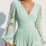 Anastasia™ | Midi šaty z chiffon s V výstřihem a světle zeleným květinovým potiskem